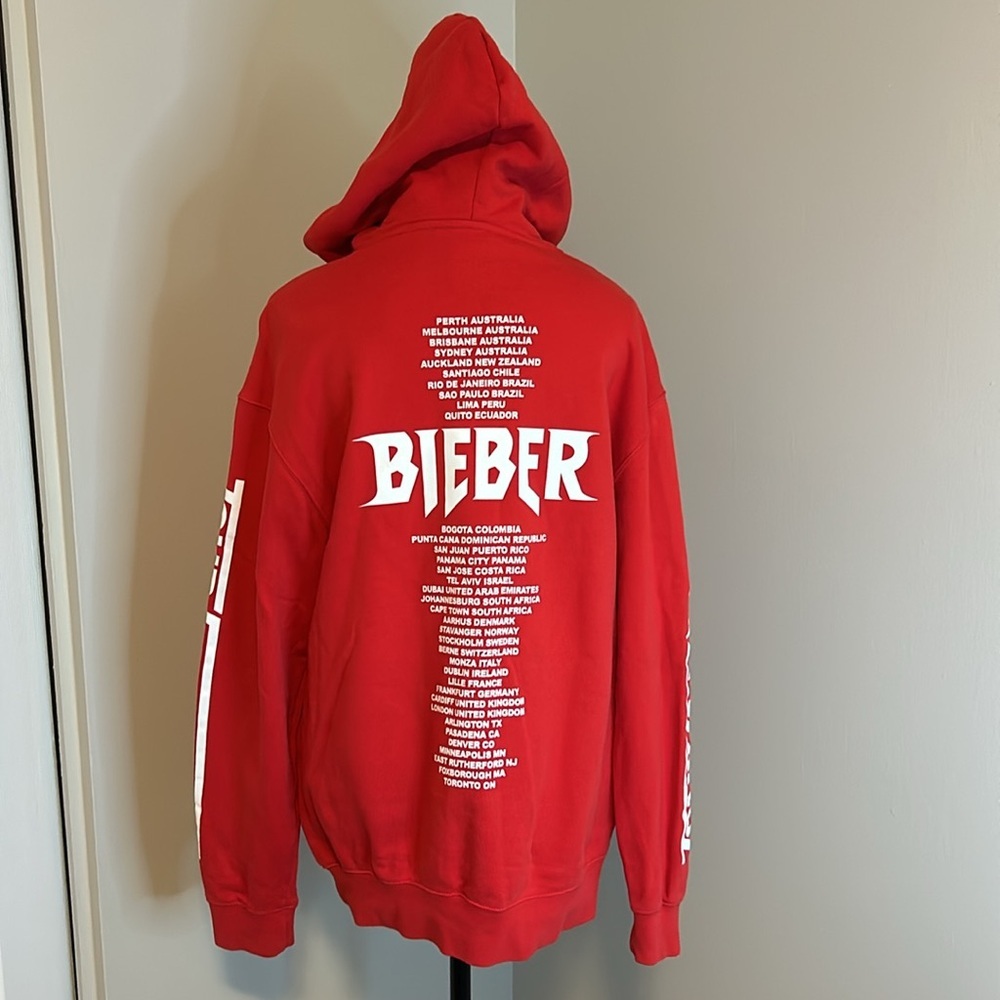 Justin Bieber Purpose Tour Hoodie - Red, Size Small (US) 2017